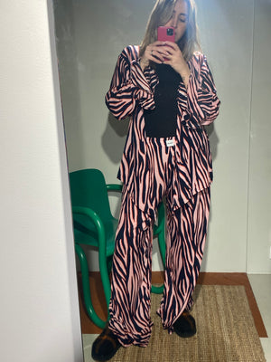 Open image in slideshow, Loungewear | Luanna Set
